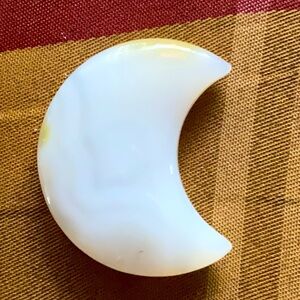 White & Yellow Agate Crescent Moon 🌙